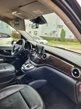 Mercedes-Benz V 220, снимка 8
