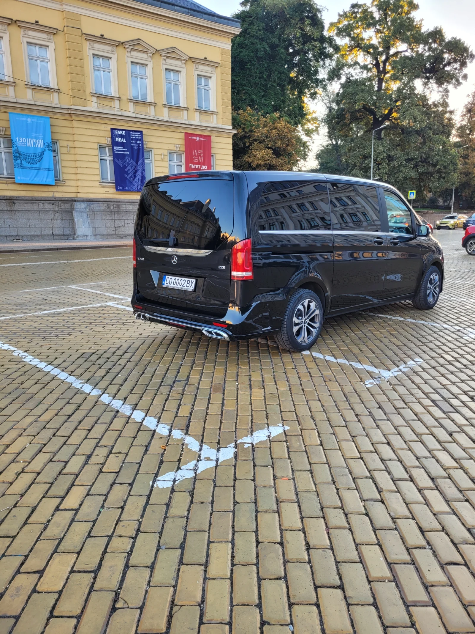 Mercedes-Benz V 220, снимка 3 - Бусове и автобуси - 54441076