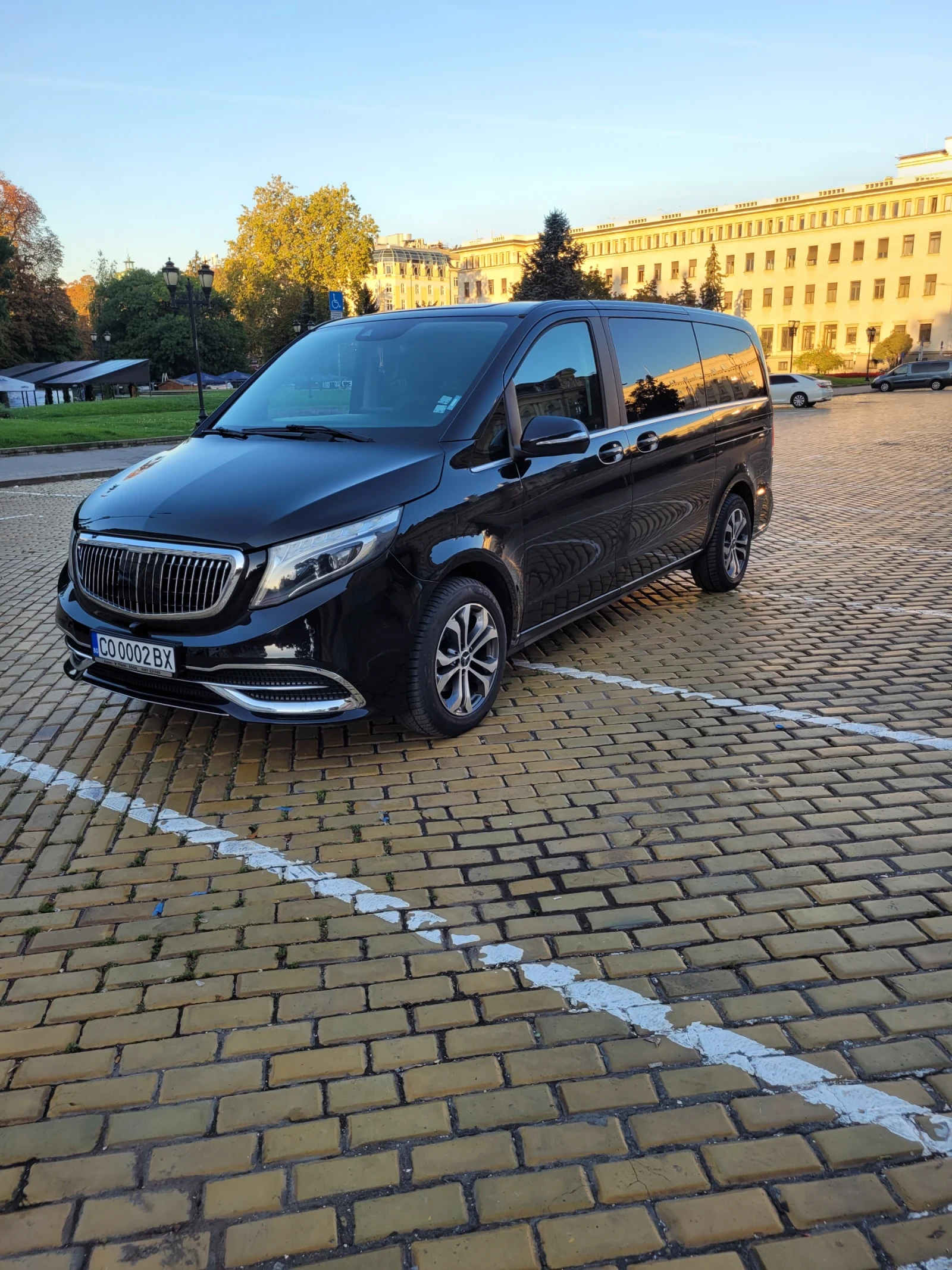 Mercedes-Benz V 220, снимка 2 - Бусове и автобуси - 54441076