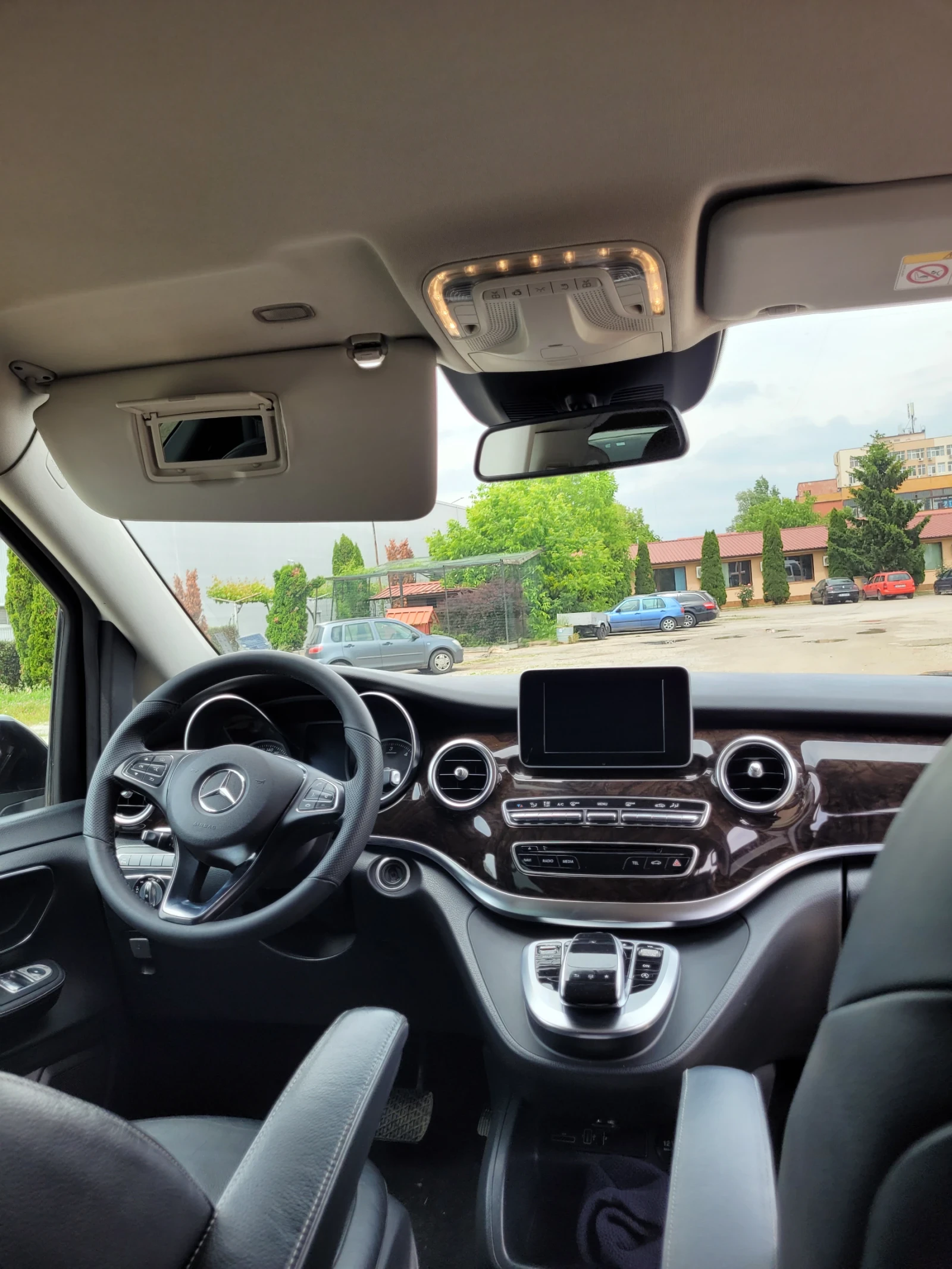 Mercedes-Benz V 220, снимка 9 - Бусове и автобуси - 54441076