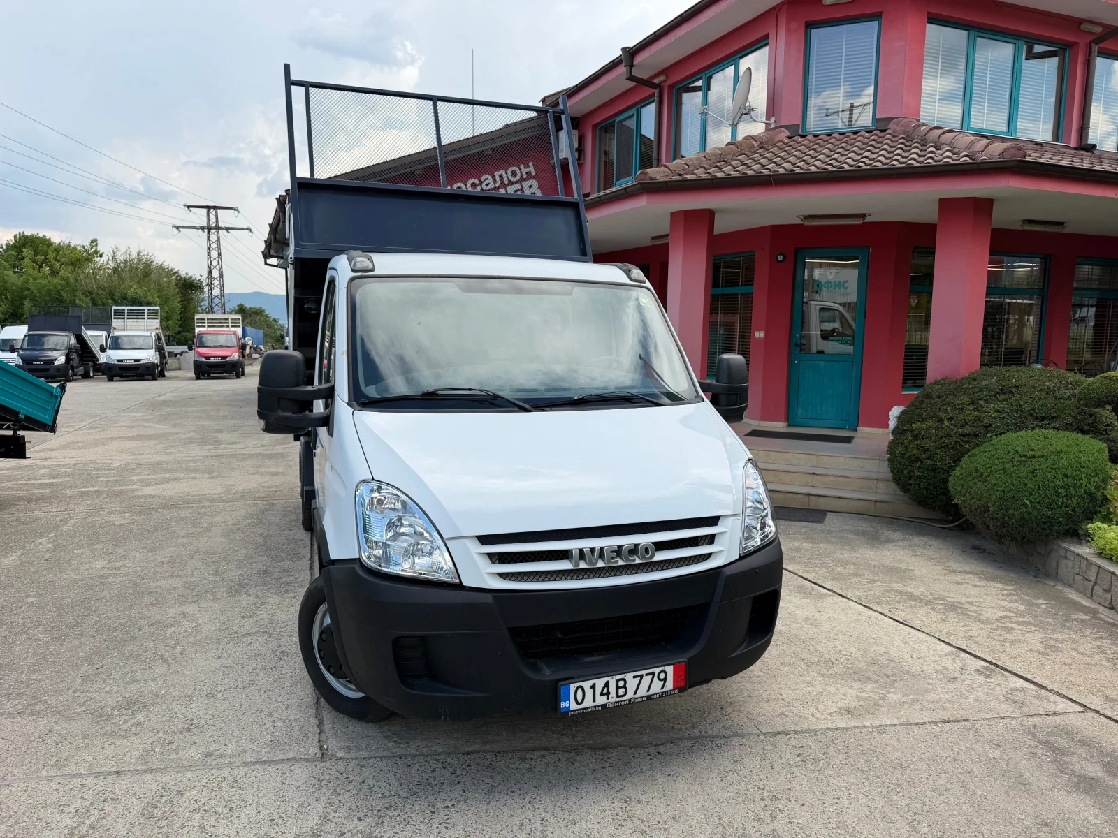 Iveco Daily 3.0HPI* Климатик* Тристранен самосвал* 3.80м кош, снимка 3 - Бусове и автобуси - 55121661