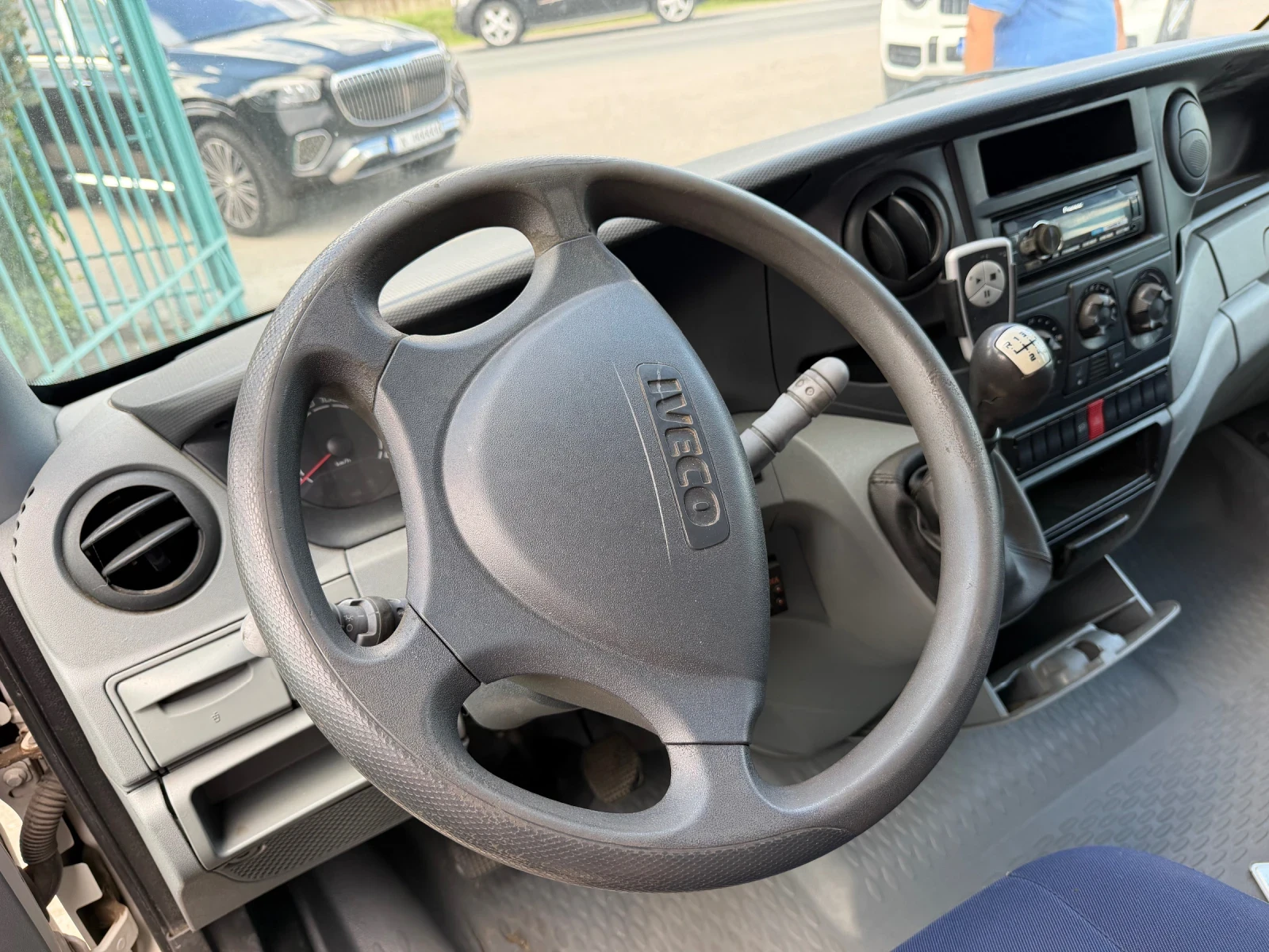 Iveco Daily 3.0HPI* Климатик* Тристранен самосвал* 3.80м кош, снимка 5 - Бусове и автобуси - 55121661