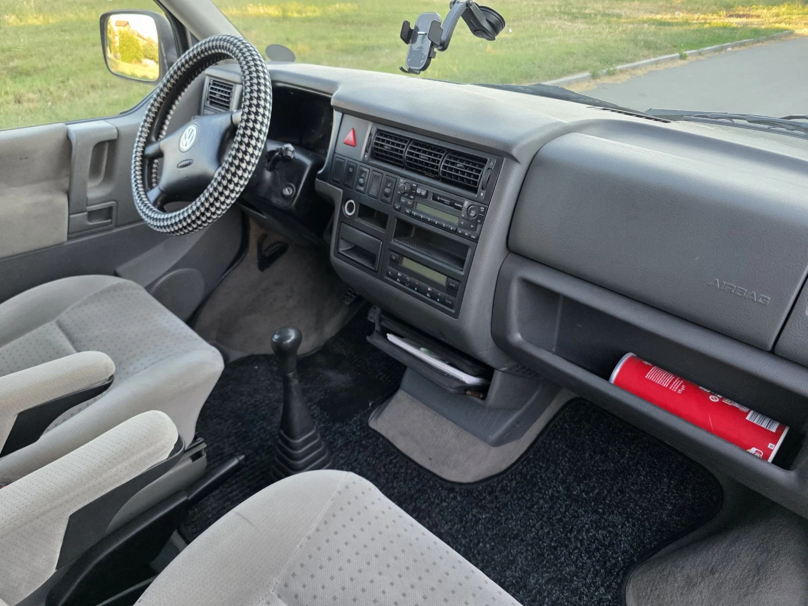 VW Caravelle 2, 5 TDI 102ps.8места климатроник , снимка 11 - Бусове и автобуси - 55284627