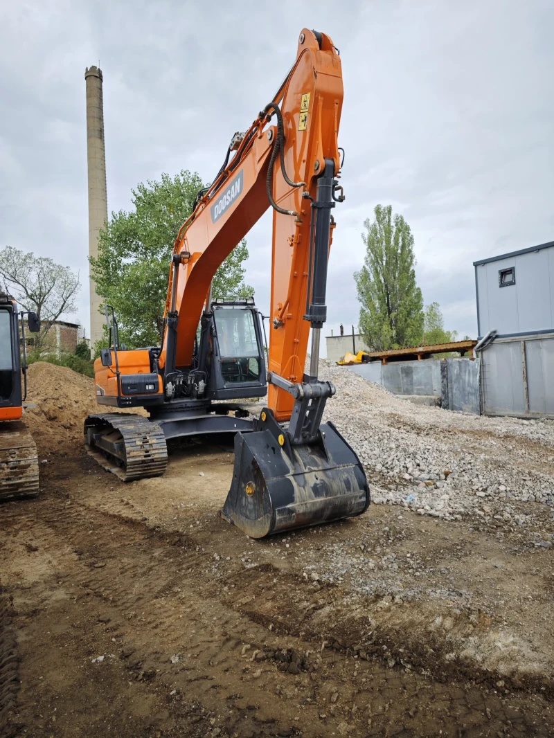 Багер DOOSAN DX 225 LC, снимка 2 - Индустриална техника - 47386307