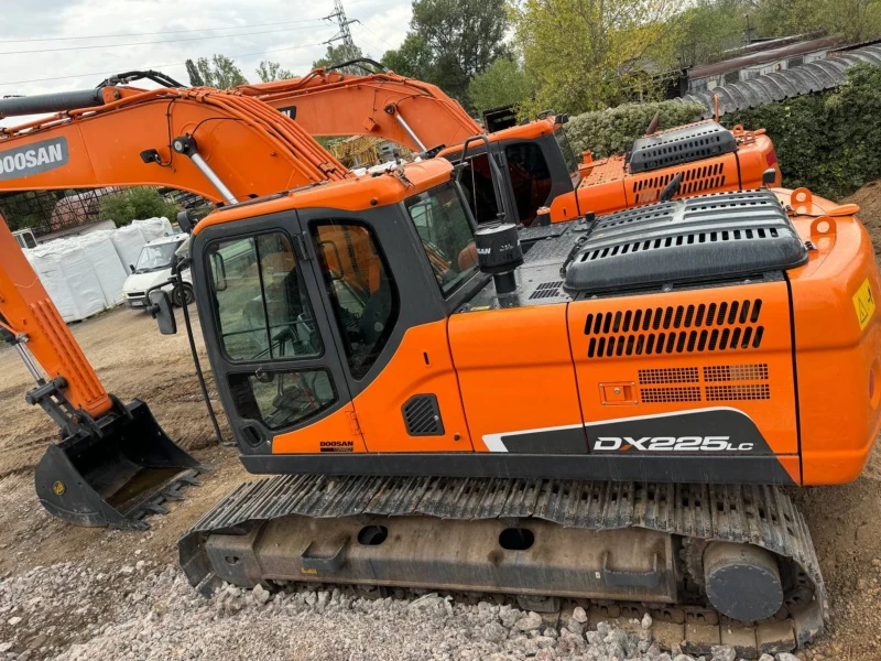 Багер DOOSAN DX 225 LC, снимка 5 - Индустриална техника - 47386307