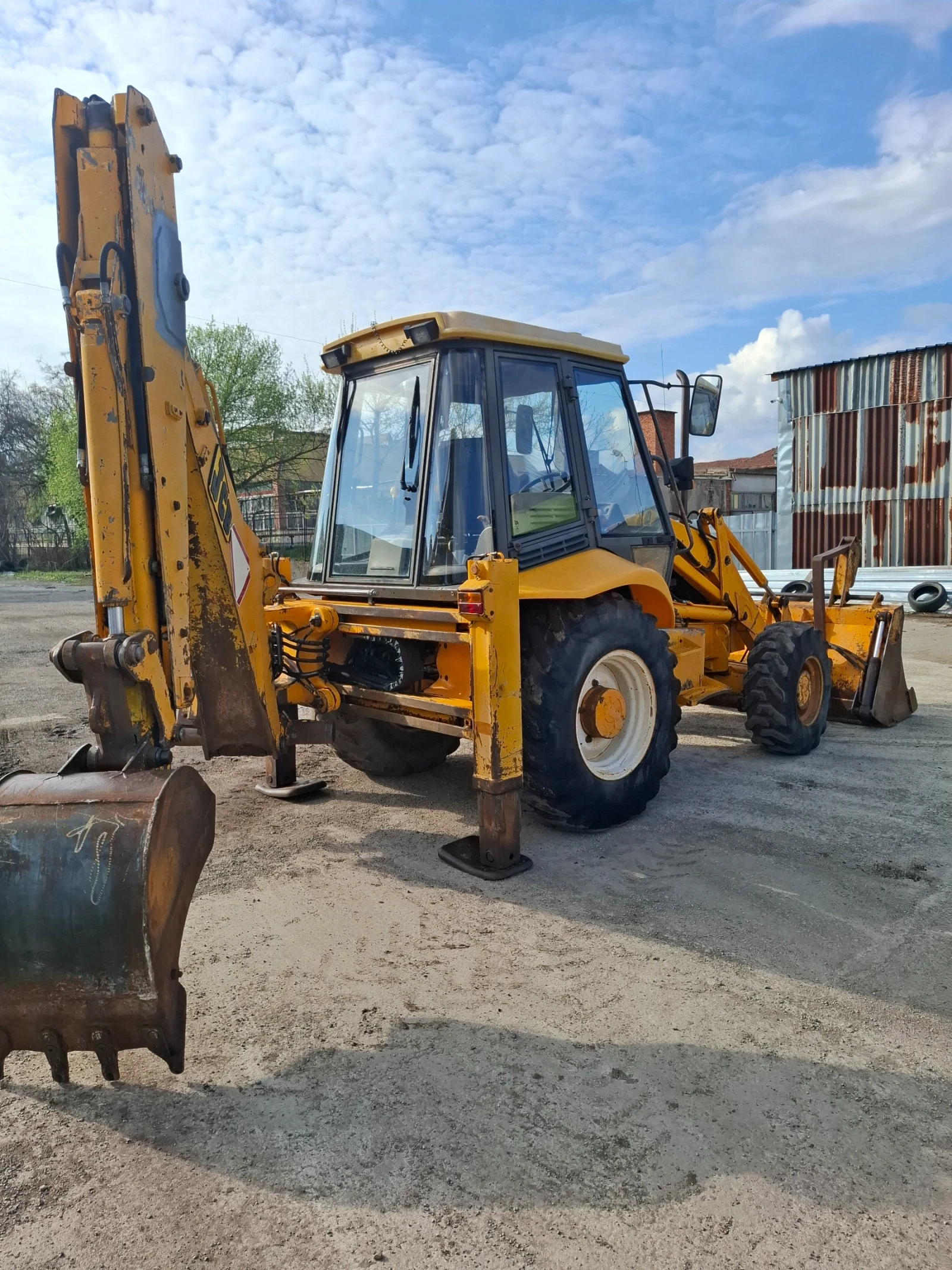 Багер JCB 3CX - изображение 3