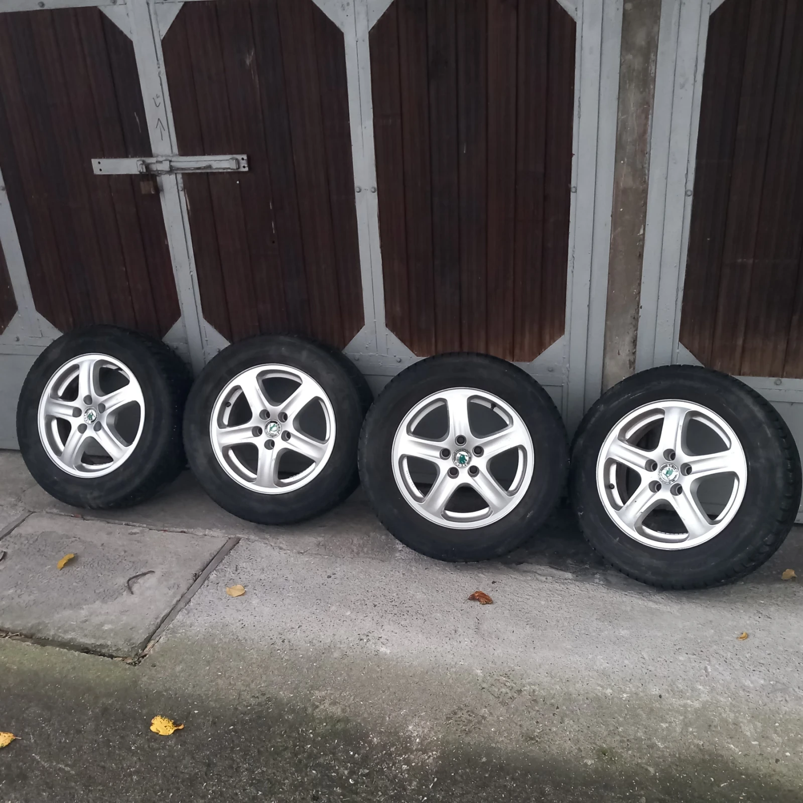    195/65R15  Skoda Octavia | Mobile.bg   9