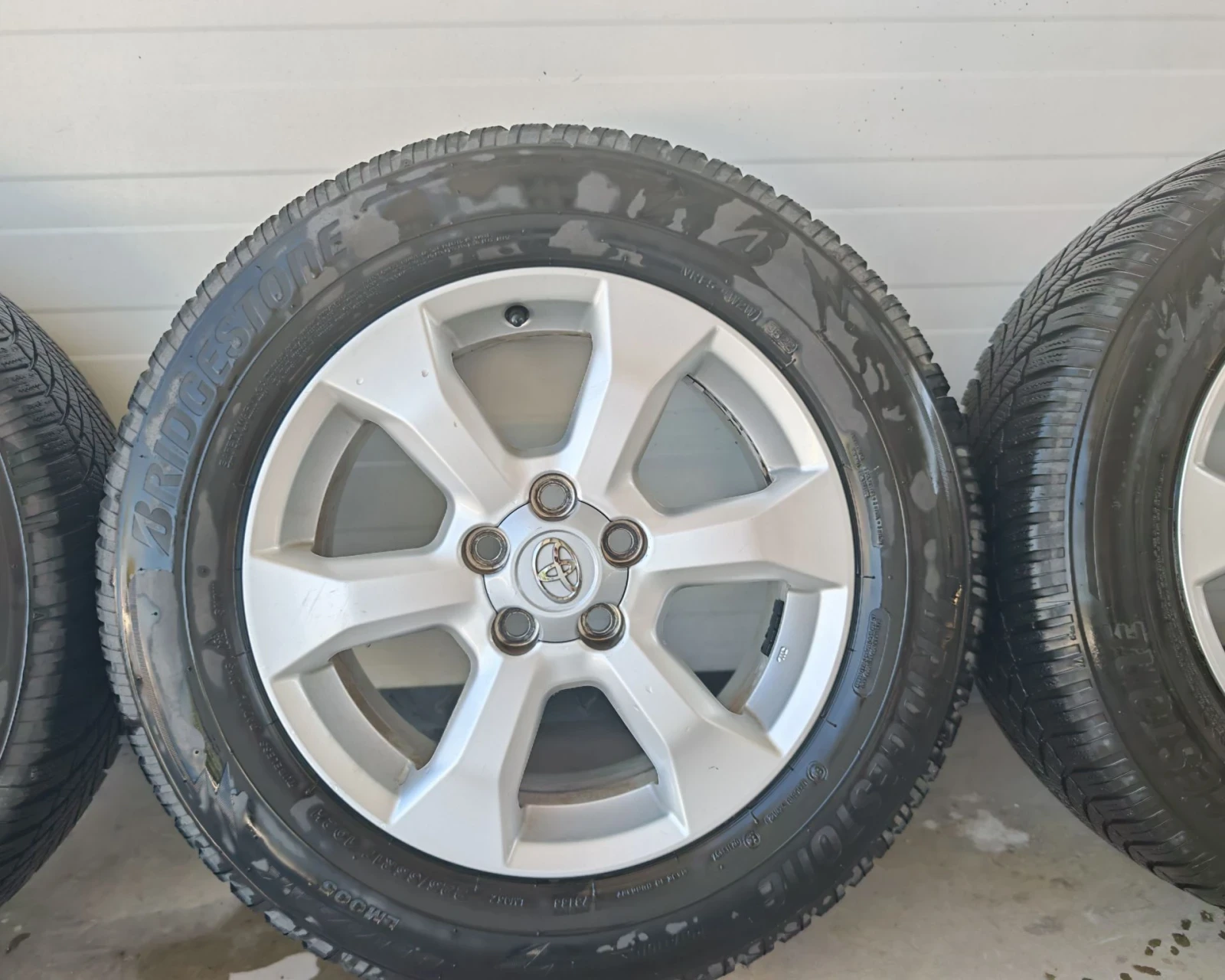 Гуми с джанти Bridgestone 225/65R17, снимка 4 - Гуми и джанти - 55754689