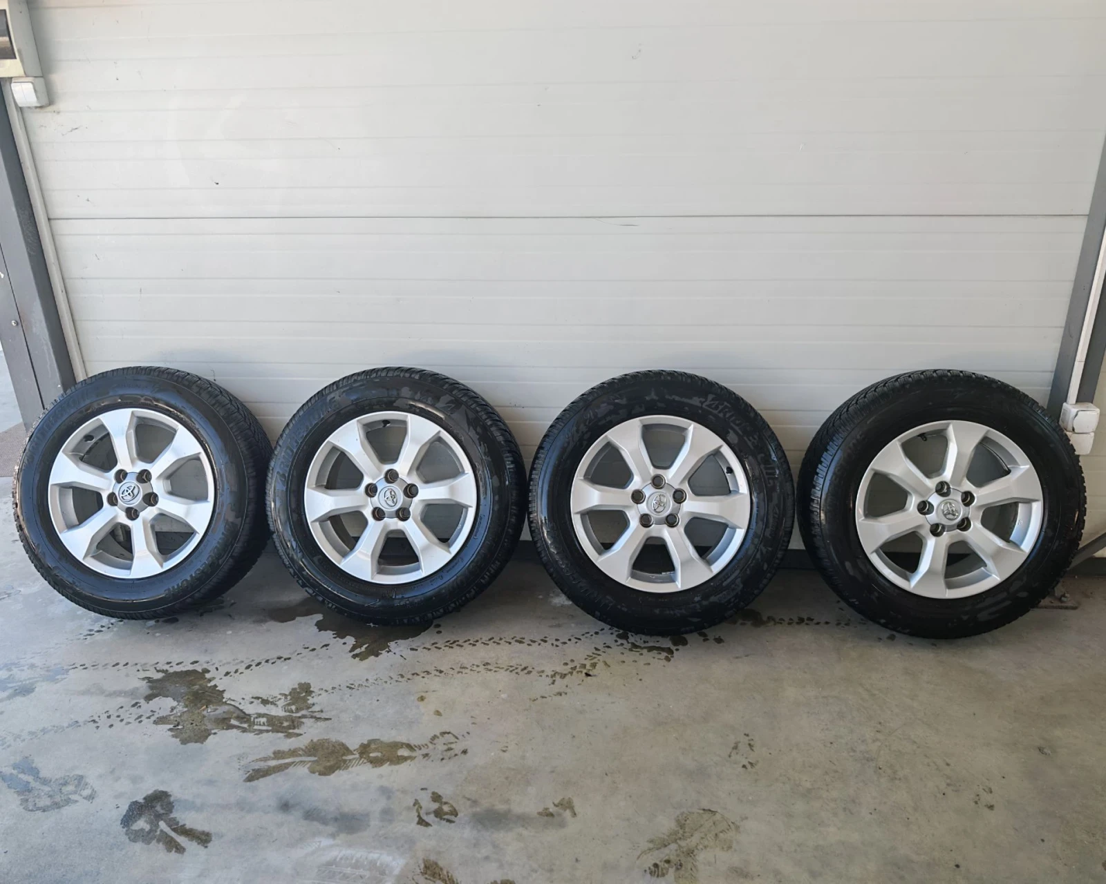 Гуми с джанти Bridgestone 225/65R17, снимка 2 - Гуми и джанти - 55754689