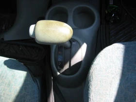 Toyota Yaris verso 1.3i, снимка 4