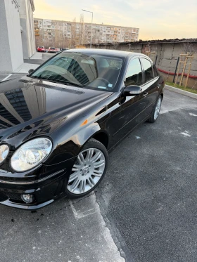 Mercedes-Benz E 220, снимка 7