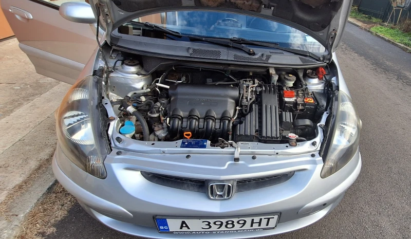 Honda Jazz I 1.4 (83 кс), снимка 13 - Автомобили и джипове - 48919147