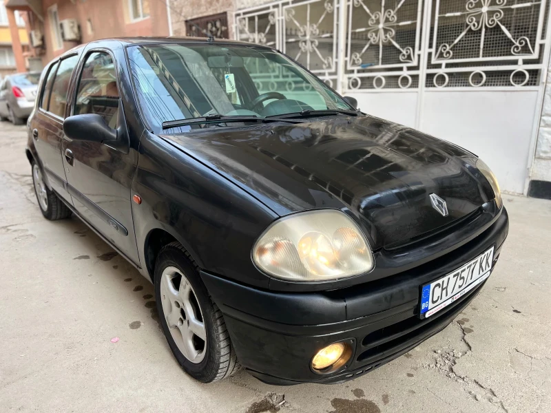 Renault Clio, снимка 2 - Автомобили и джипове - 49602148