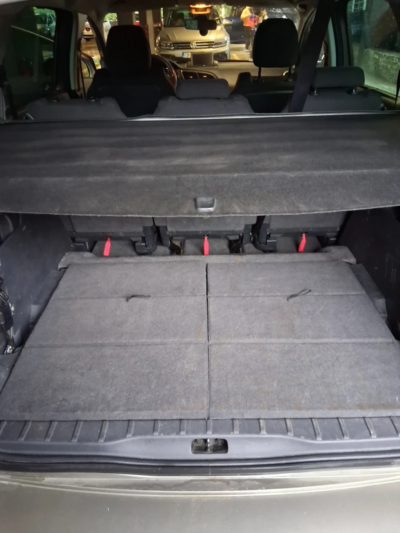 Peugeot 5008 1.6 HDI 7 МЕСТА, снимка 6 - Автомобили и джипове - 50554453