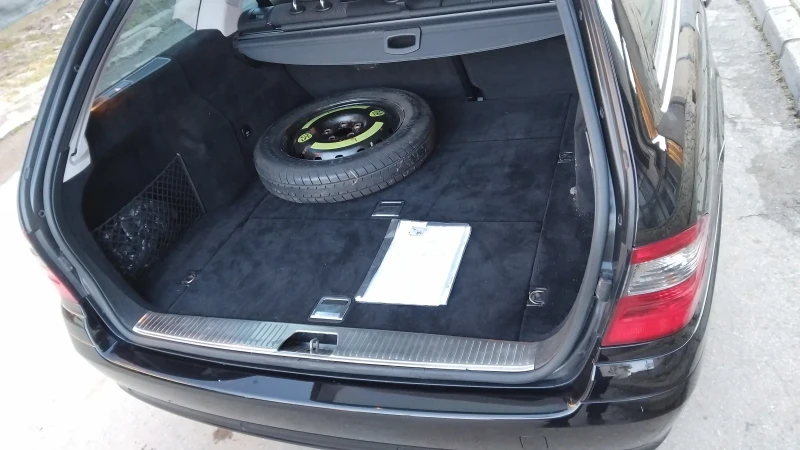 Mercedes-Benz E 200  Бензин, 6 скорости , снимка 10 - Автомобили и джипове - 51750785