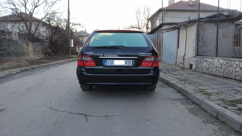 Mercedes-Benz E 200  Бензин, 6 скорости , снимка 5 - Автомобили и джипове - 51750785