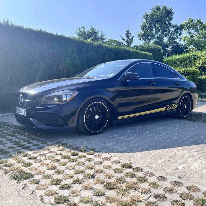 Mercedes-Benz CLA 250 4 Matic AMG, снимка 4 - Автомобили и джипове - 52173242