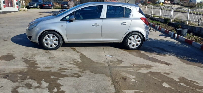 Opel Corsa, снимка 3 - Автомобили и джипове - 53053574