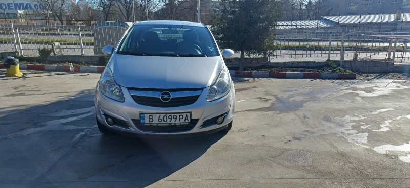 Opel Corsa, снимка 2 - Автомобили и джипове - 53053574