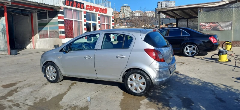 Opel Corsa, снимка 4 - Автомобили и джипове - 53053574