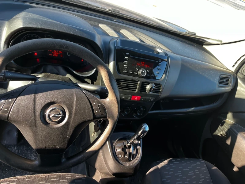 Opel Combo 1.3 CDTI автомат, снимка 8 - Автомобили и джипове - 53140805