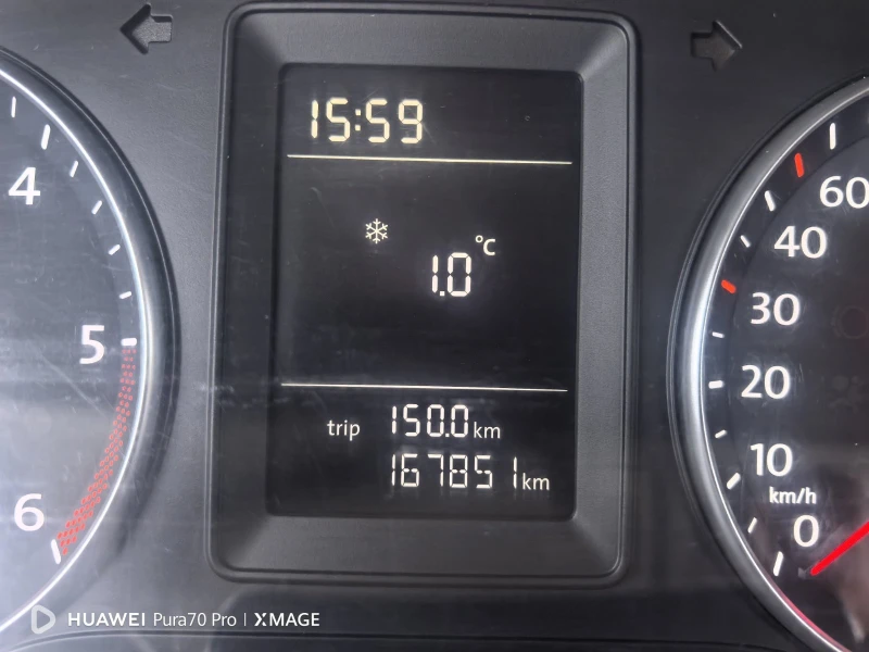 VW Caddy 1л6, снимка 10 - Автомобили и джипове - 53413638