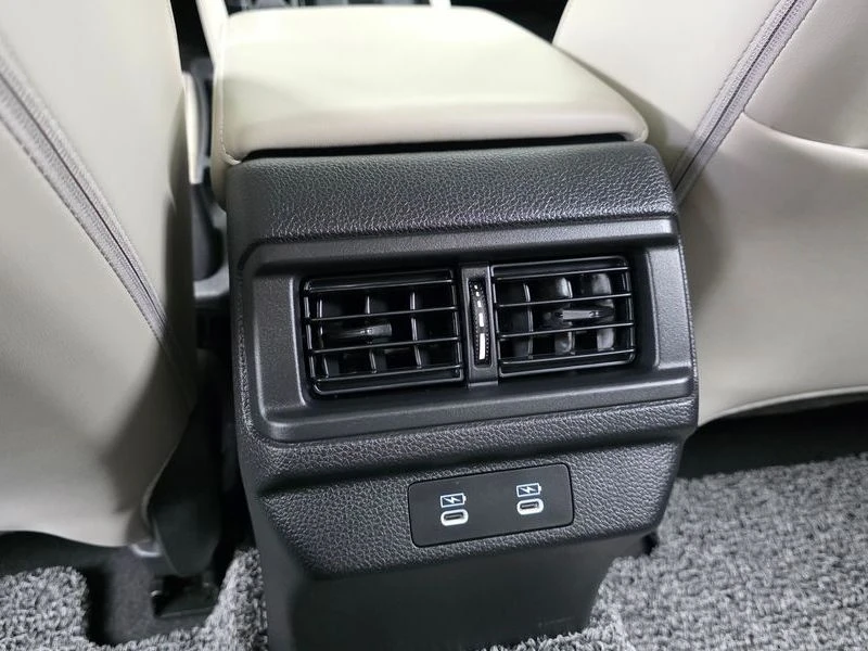 Honda Accord 2.0 Automatic, снимка 17 - Автомобили и джипове - 55905857