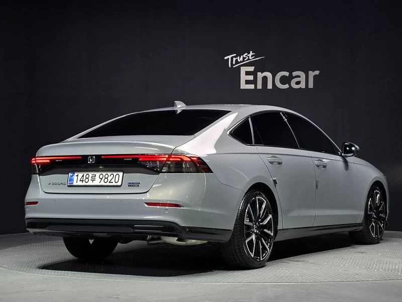 Honda Accord 2.0 Automatic, снимка 2 - Автомобили и джипове - 55905857