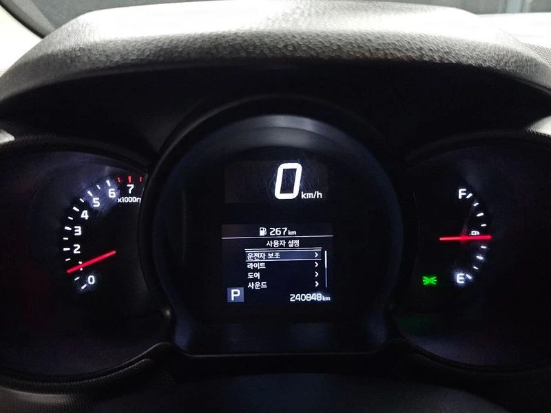 Kia Ray 1.0 Automatic КРАЙНА ЦЕНА: 10842 EUR !!!РЕАЛНА КРА, снимка 8 - Автомобили и джипове - 55968362