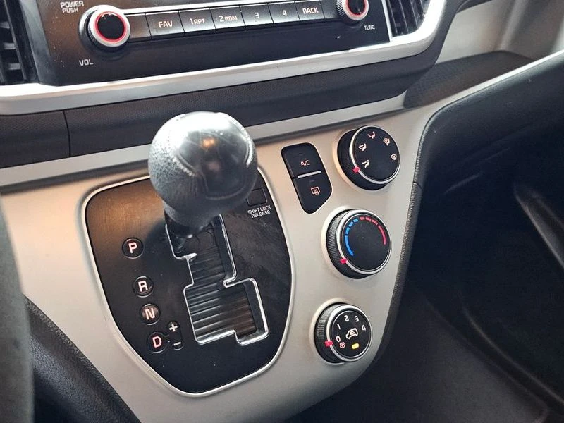 Kia Ray 1.0 Automatic КРАЙНА ЦЕНА: 10842 EUR !!!РЕАЛНА КРА, снимка 9 - Автомобили и джипове - 55968362