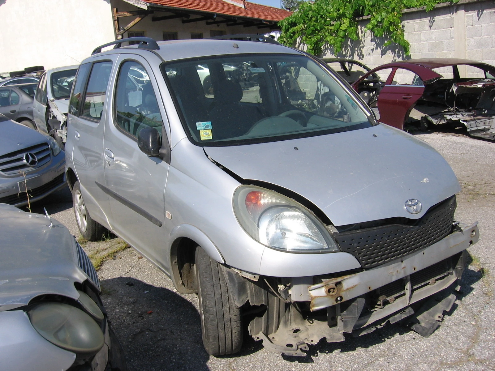 Toyota Yaris verso 1.3i - [1] 