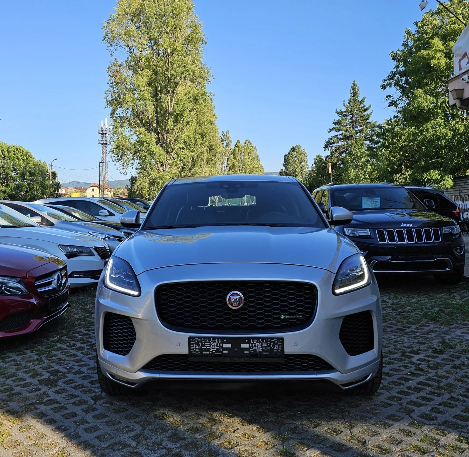 Jaguar E-pace 2.0d AWD R-Dynamic 180к.с. Камера KeylessGo  - изображение 2