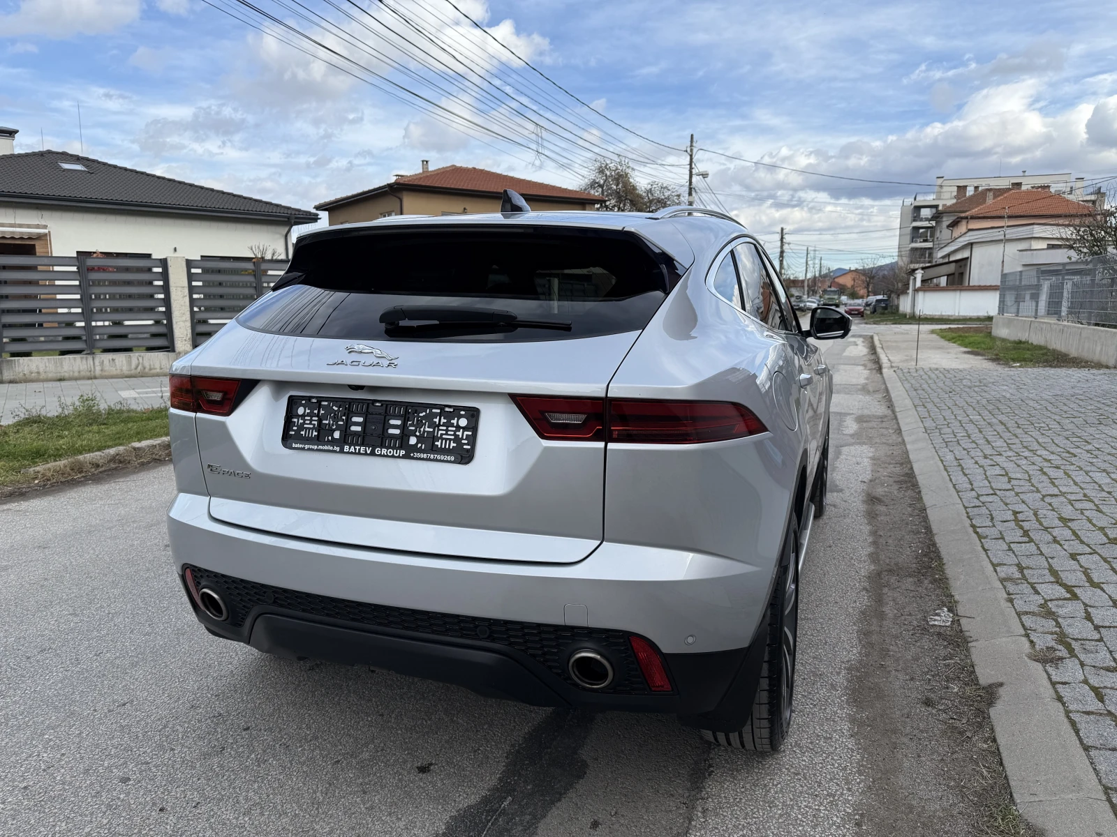 Jaguar E-pace R-Dynamic-4X4-FULL-LED-9c.k-FULL-ШВЕЙЦАРИЯ - изображение 5