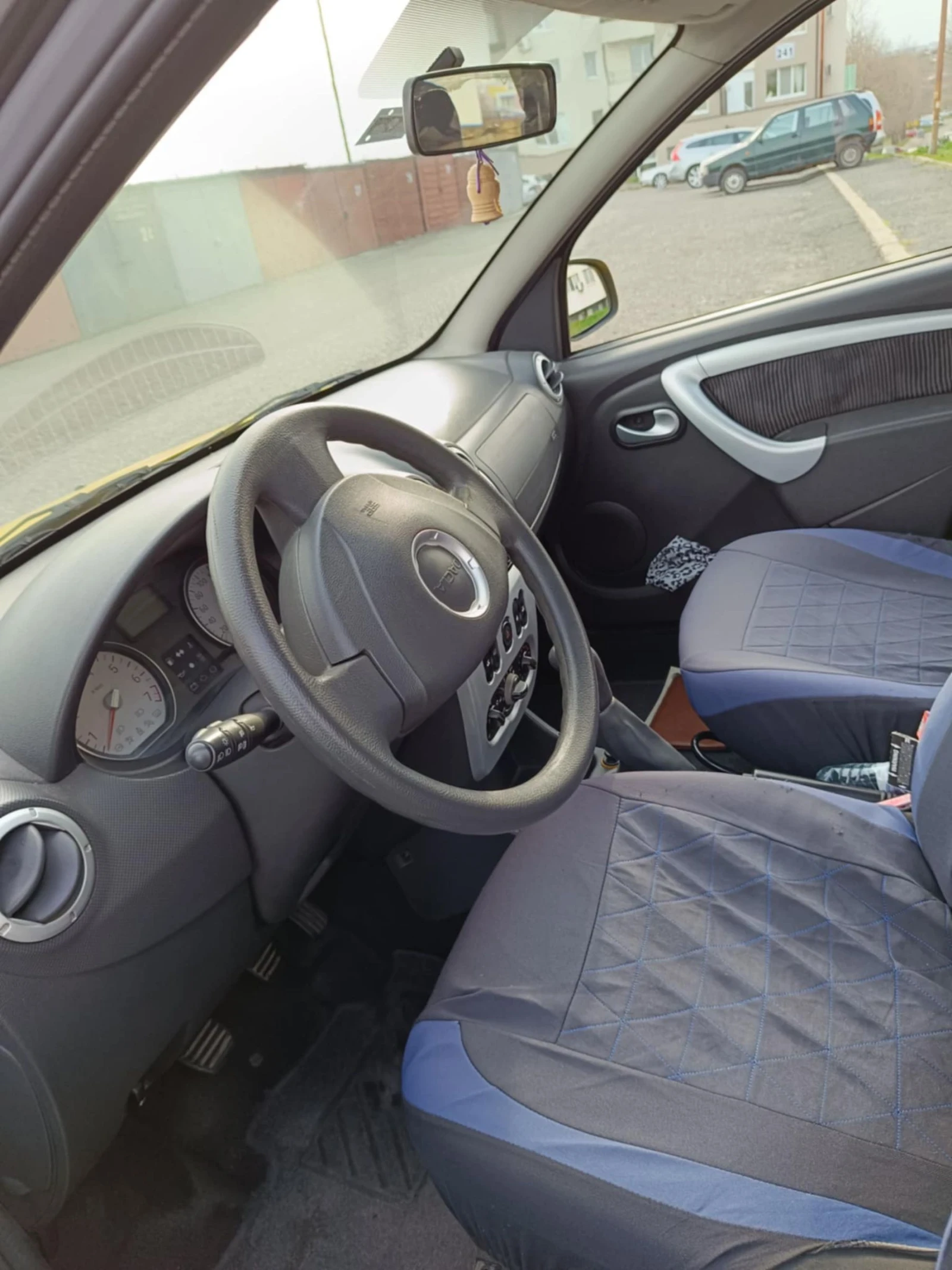 Dacia Sandero  - изображение 4