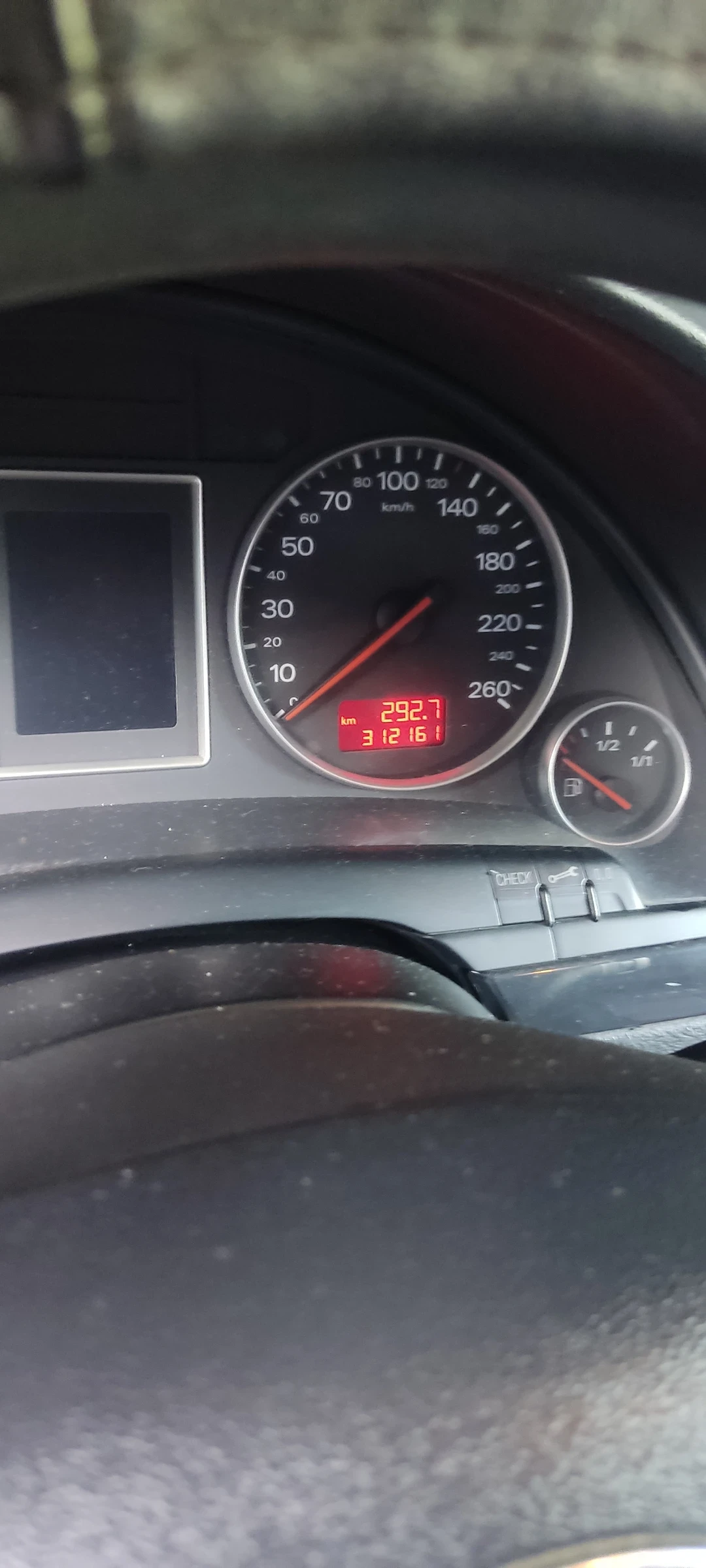 Audi A4  - изображение 6