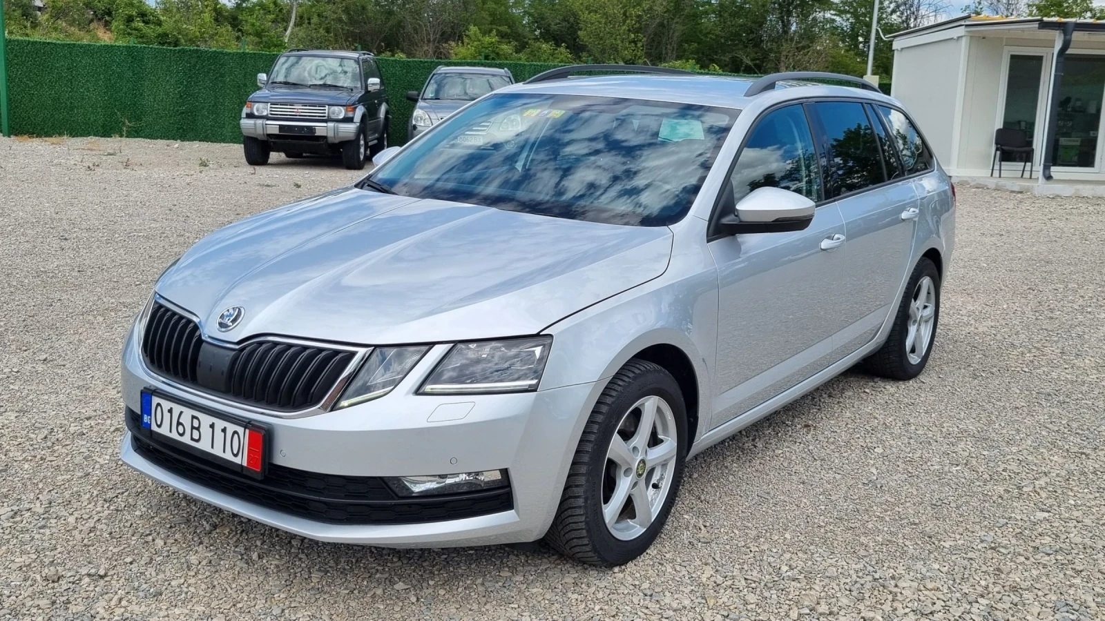 Skoda Octavia 2.0TDI 4x4 Facelift - изображение 3