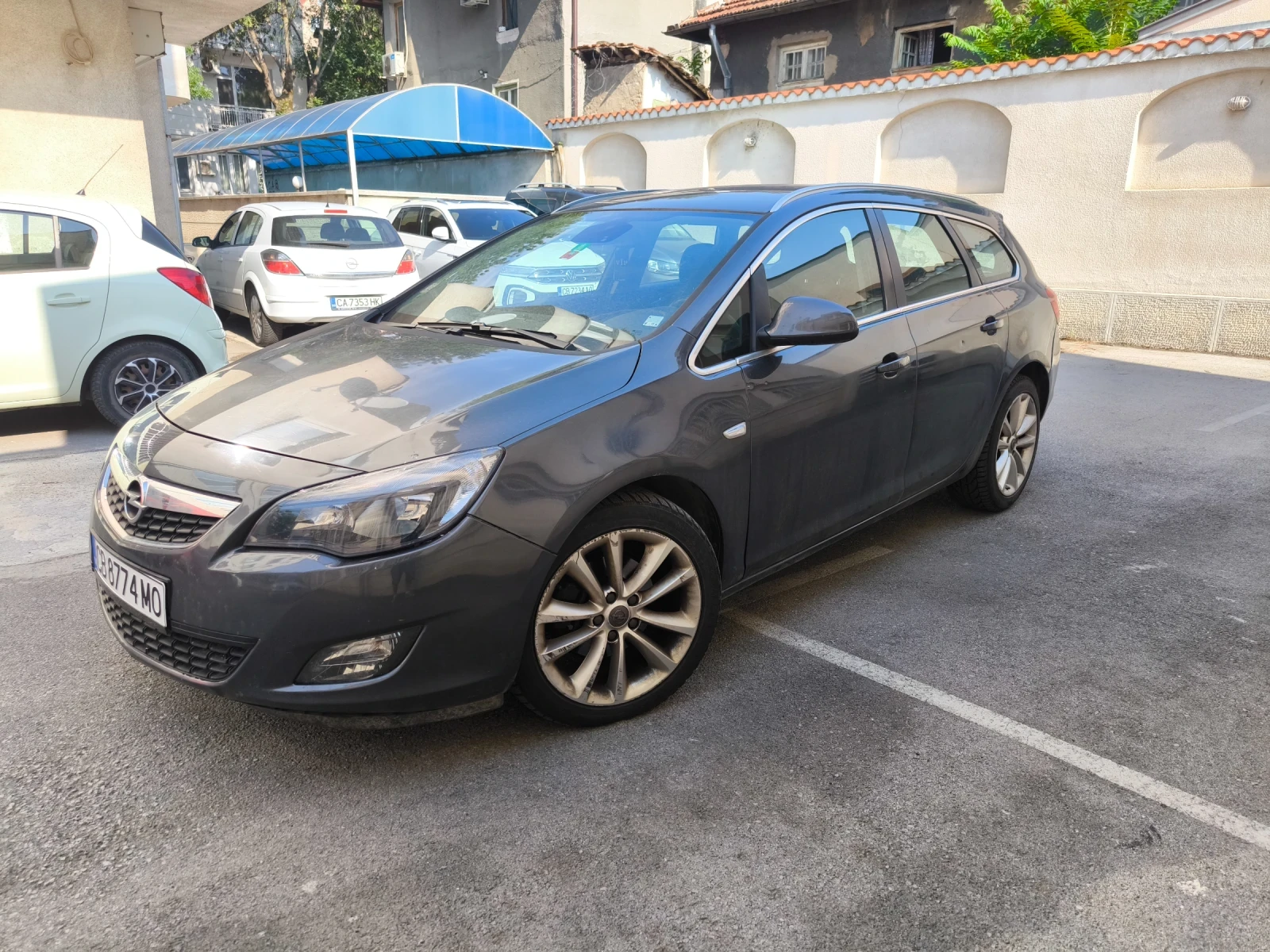Opel Astra Комби - изображение 8