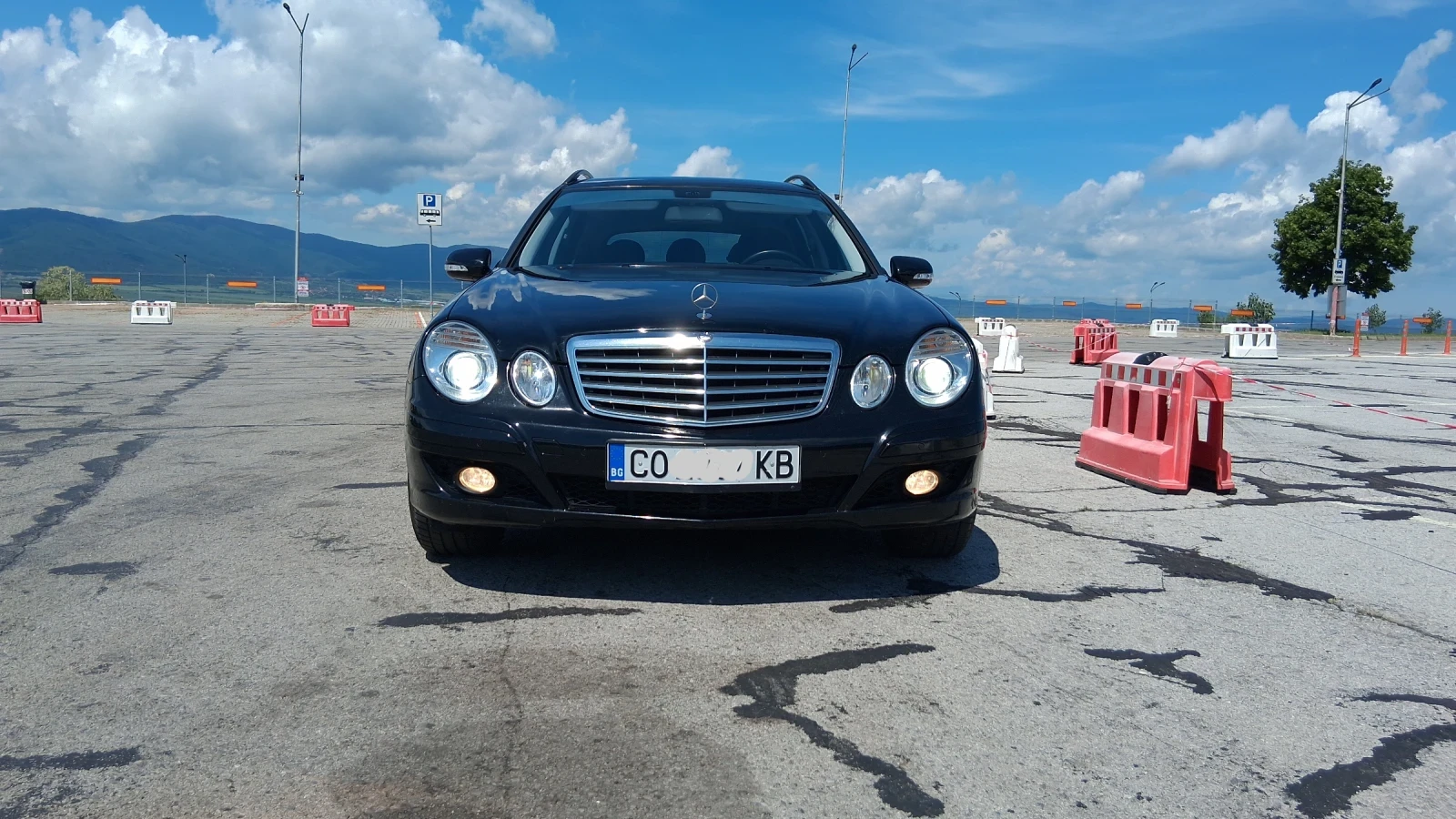 Mercedes-Benz E 200  Бензин, 6 скорости 