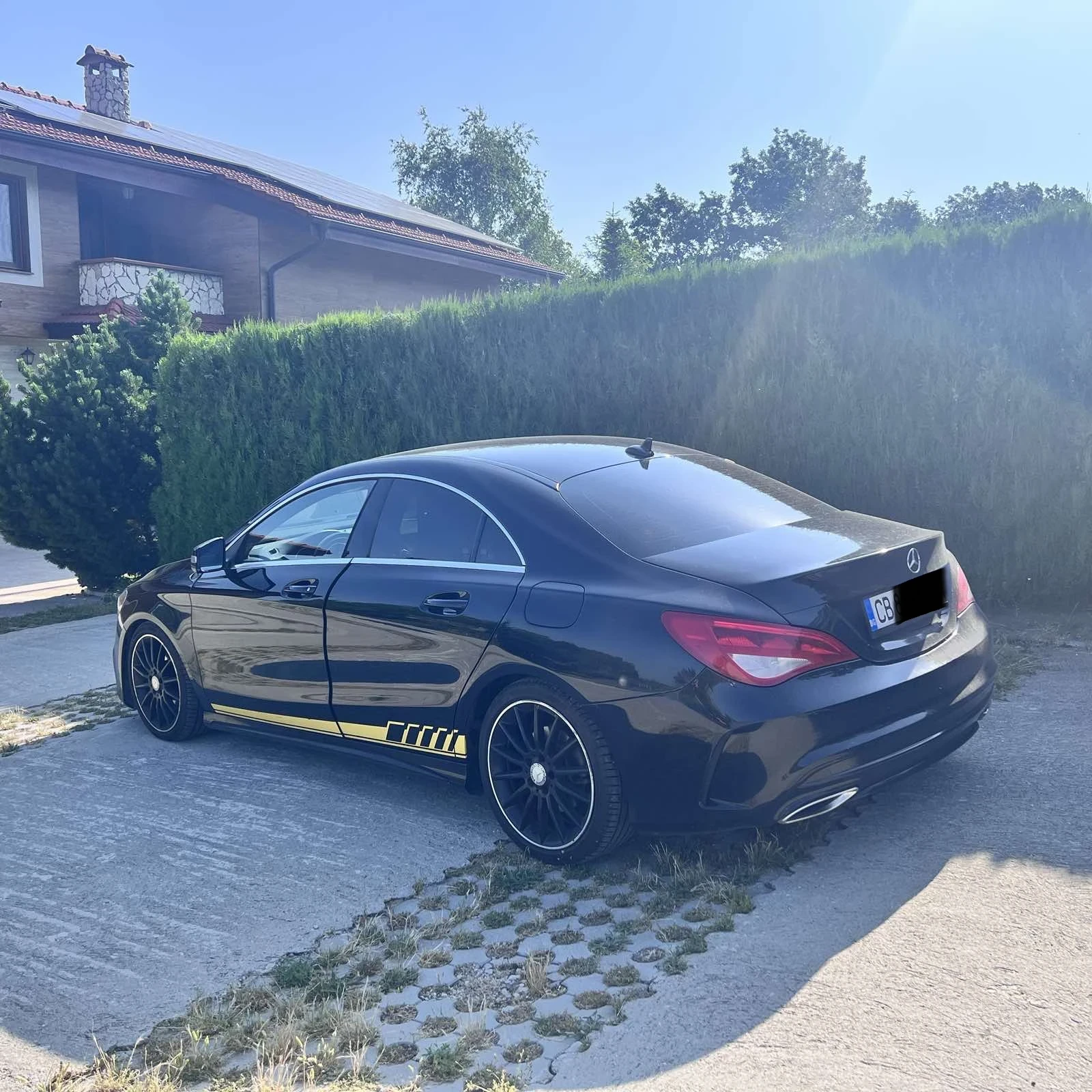 Mercedes-Benz CLA 250 4 Matic AMG - изображение 3