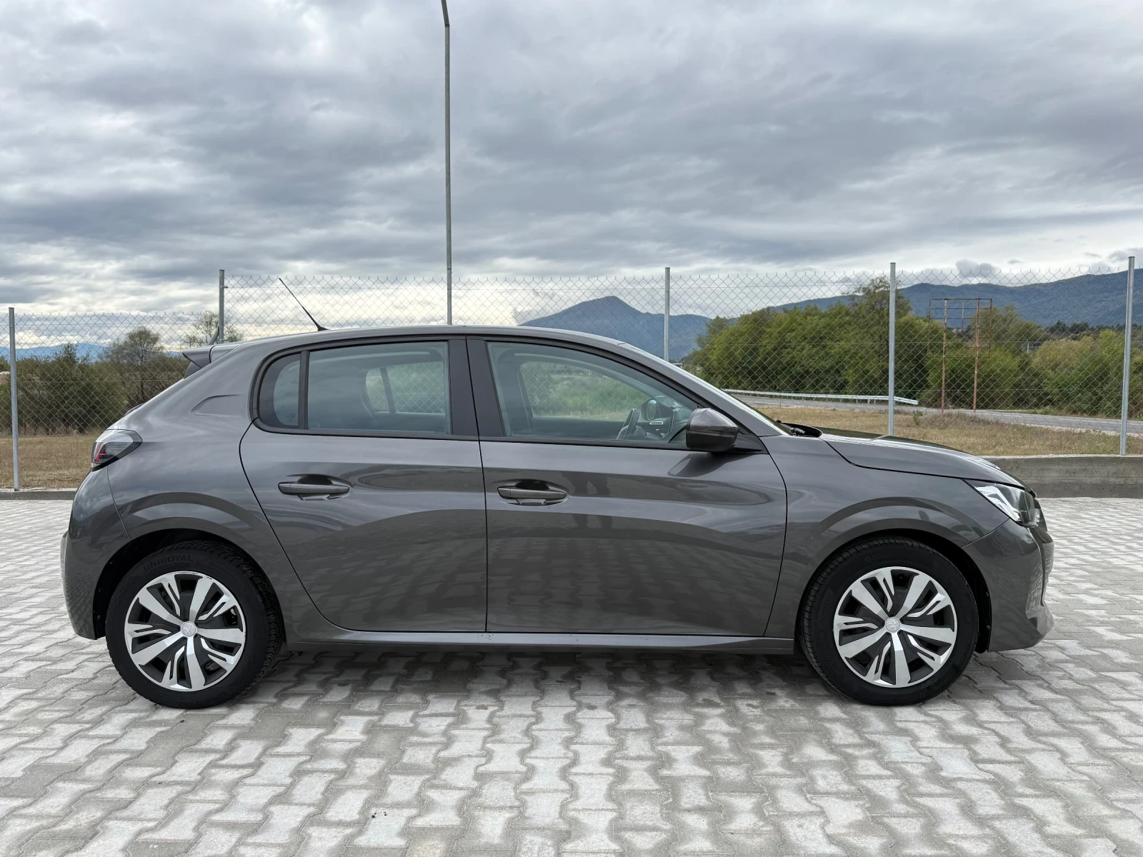 Peugeot 208 1.5 HDI - изображение 7