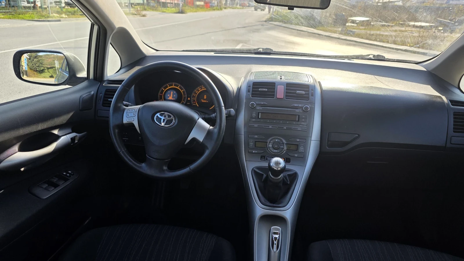 Toyota Auris 1, 4 Климатик - изображение 9