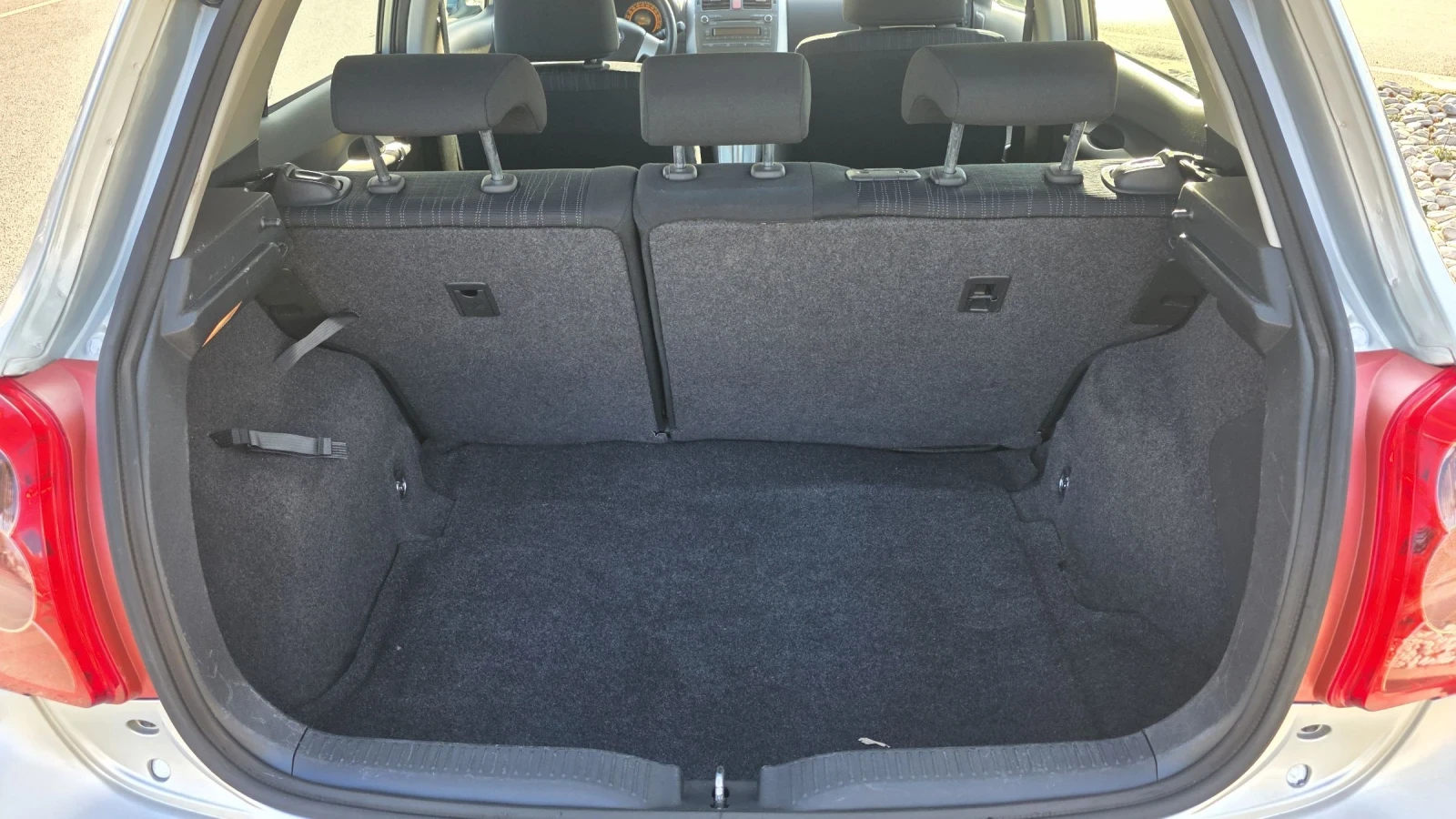 Toyota Auris 1, 4 Климатик - изображение 8