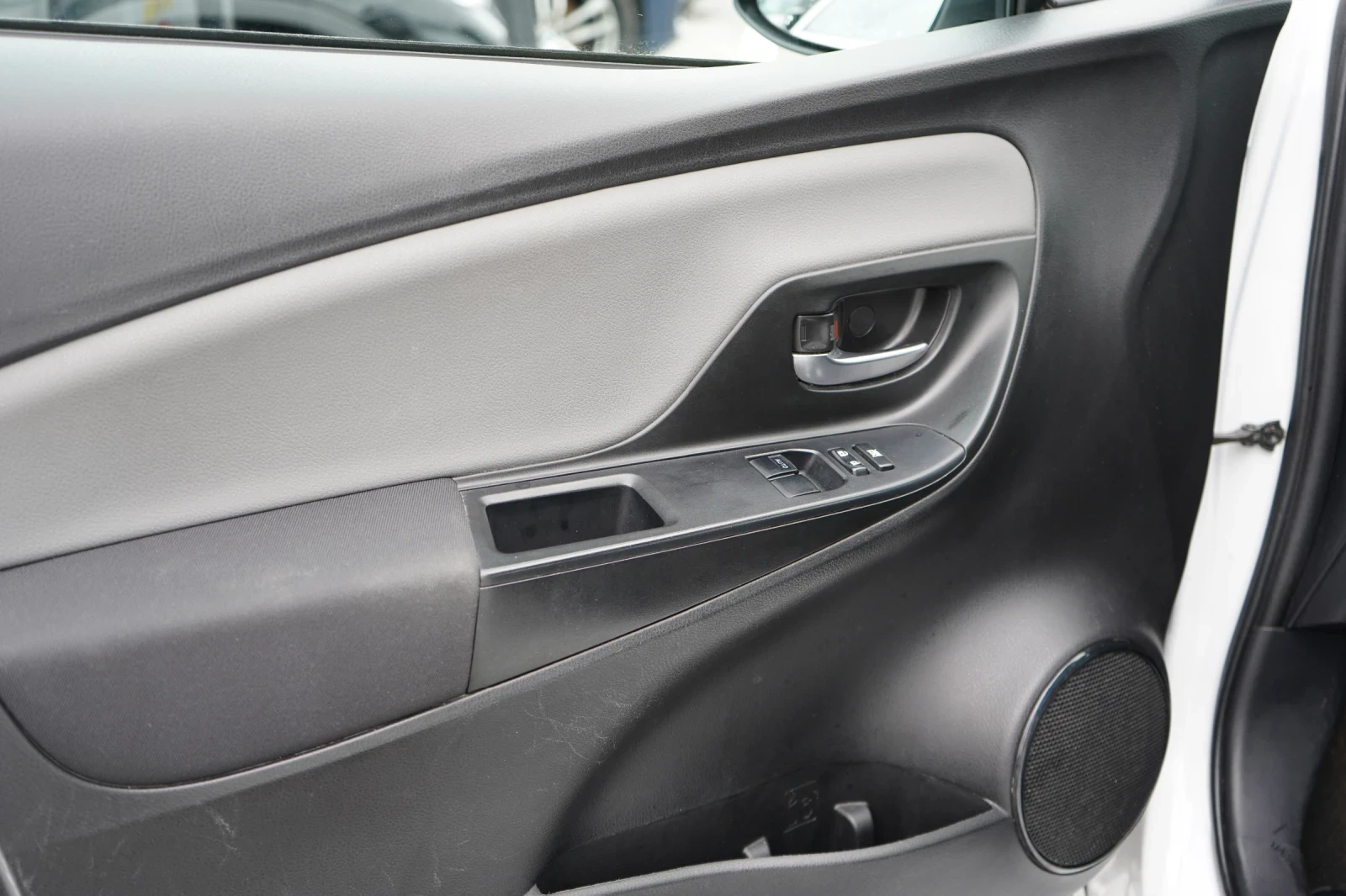 Toyota Yaris * 1.5 VVT-i*  - изображение 7