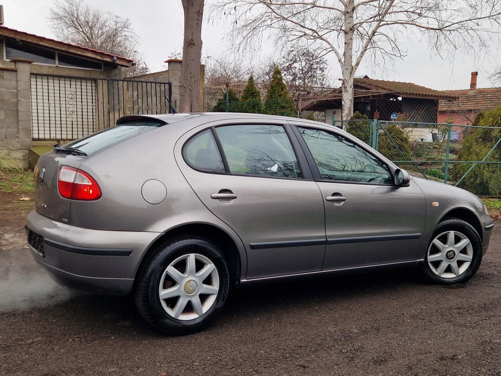 Seat Leon 1.9TDI 101�.�. | Mobile.bg � ����������� 2