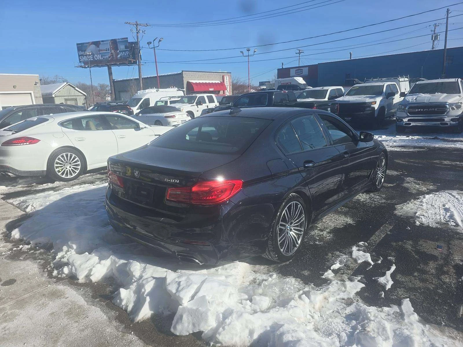 BMW 540 M* SPORT* XDRIVE* ХЕДЪП* ПОДГРЕВ* 360КАМЕРА*  - изображение 2