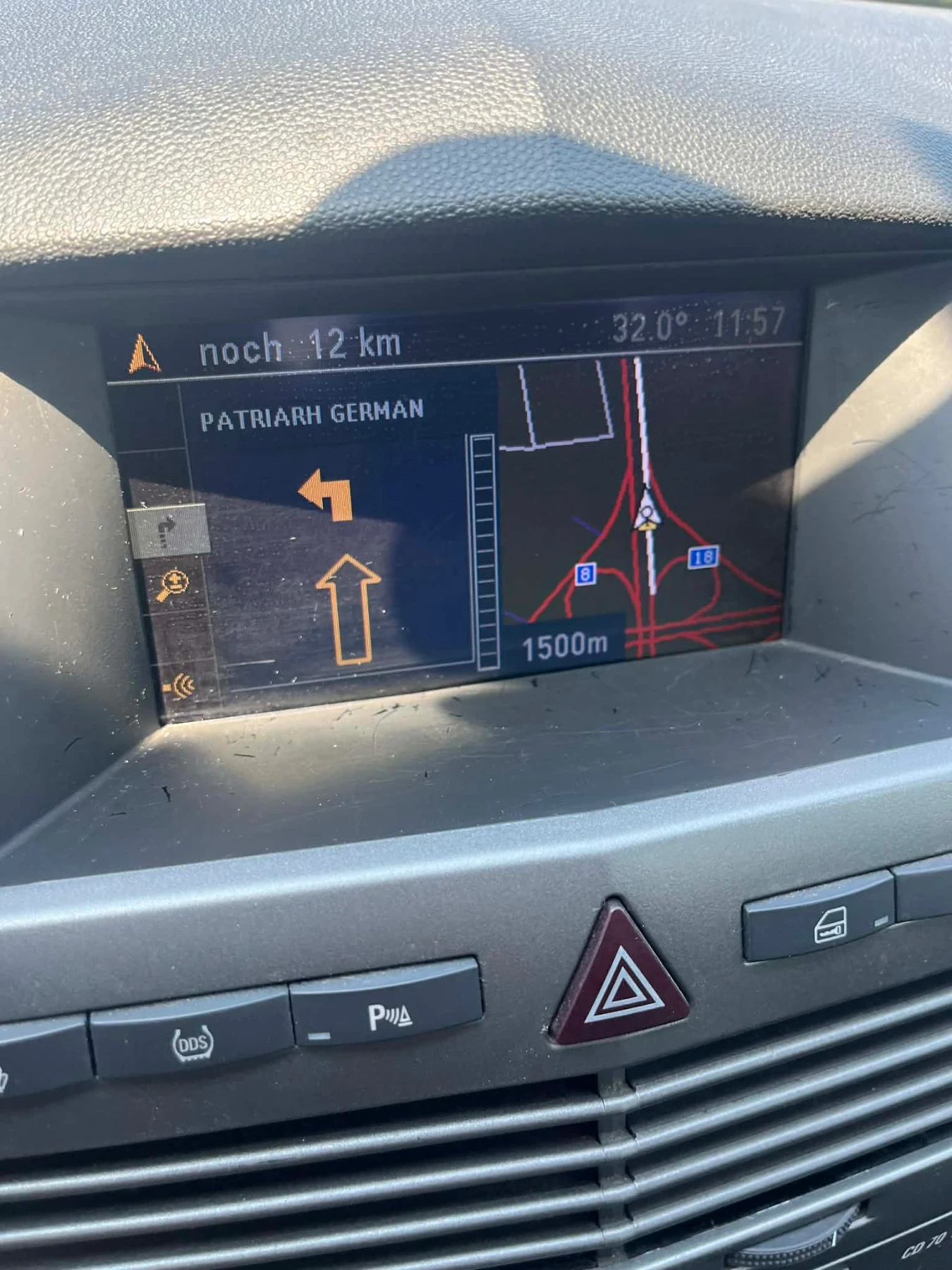 Opel Astra 1.9 CDTI, снимка 13 - Автомобили и джипове - 53927928