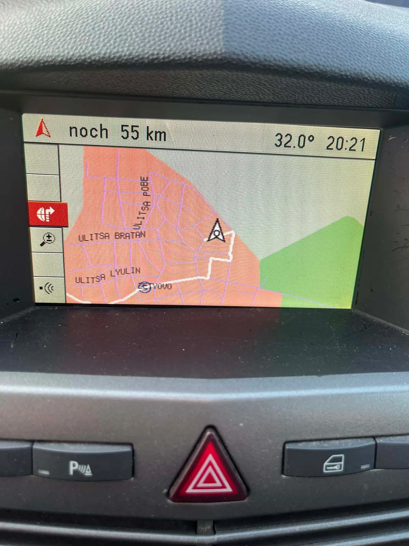 Opel Astra 1.9 CDTI, снимка 12 - Автомобили и джипове - 53927928