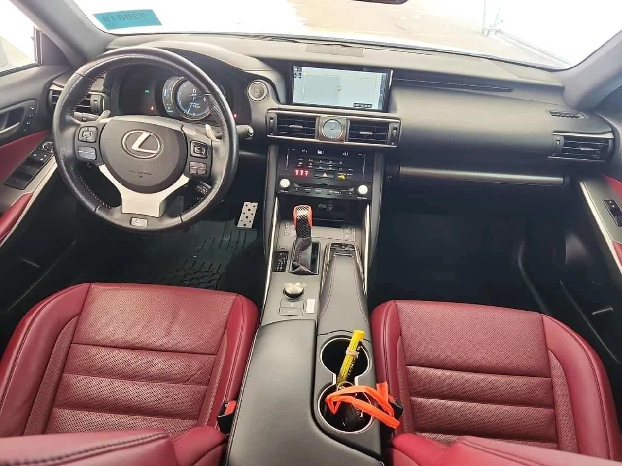 Lexus IS 350  F SPORT /CARFAX/2 Ключа/Червена Кожа/Шибедах/, снимка 6 - Автомобили и джипове - 54038911