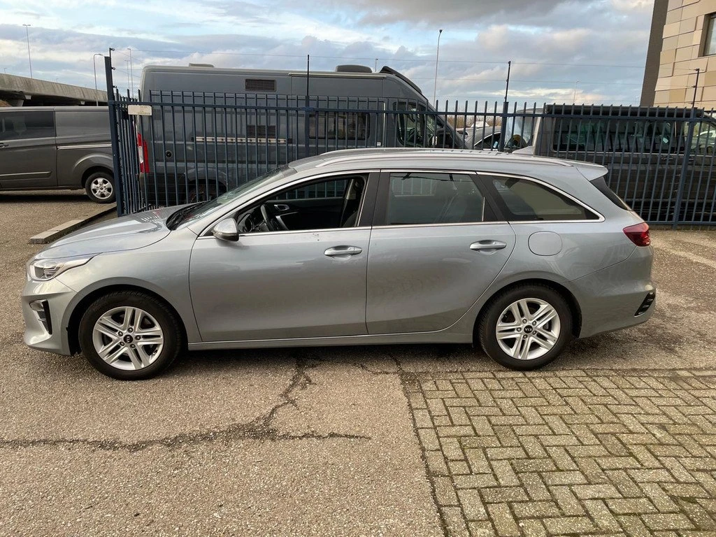 Kia Ceed 1.0 T-GDI DynamicLine, снимка 6 - Автомобили и джипове - 54125373