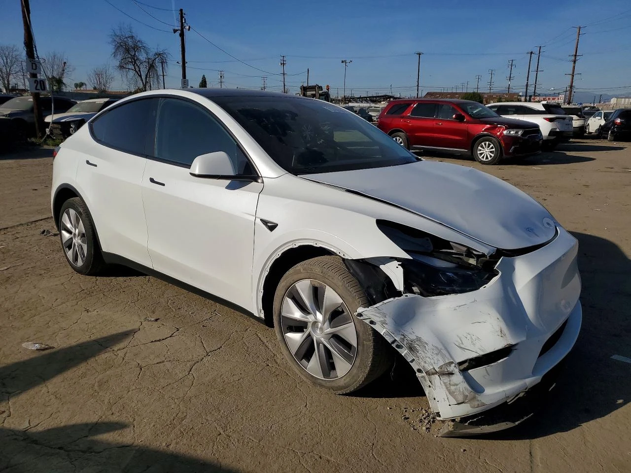 Tesla Model Y DUAL MOTOR LONG RANGE AWD ТЕРМОПОМПА* АВТОПИЛОТ* , снимка 4 - Автомобили и джипове - 54229160